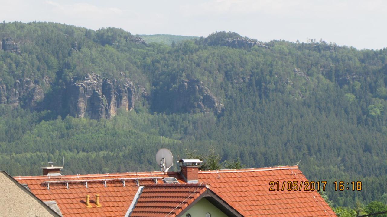 Ferienwohnung Felsblick Mittelndorf エクステリア 写真